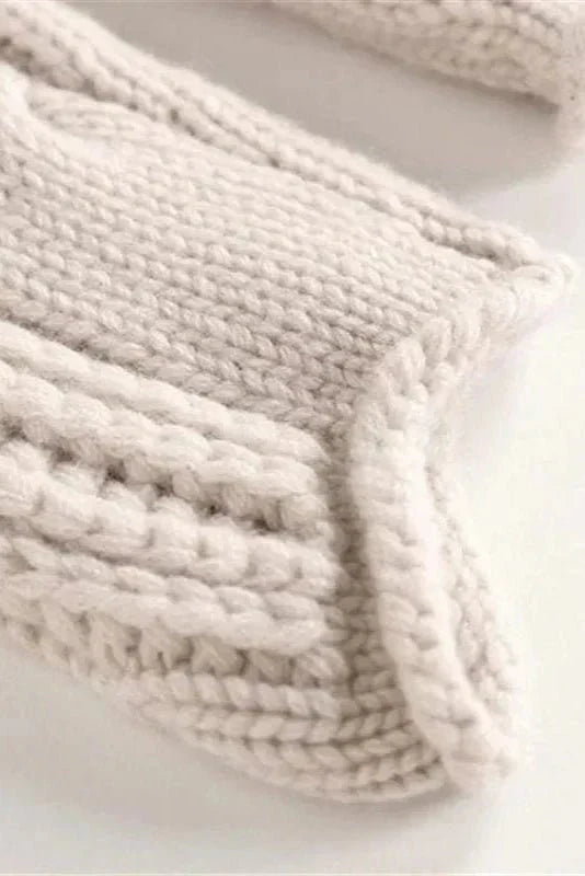 Ksenia | Sweter w warkocze